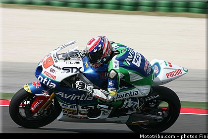 moto2_noyes_001_san_marin_misano_adriatico_2011.jpg