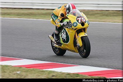moto2_pasini_001_san_marin_misano_adriatico_2011.jpg