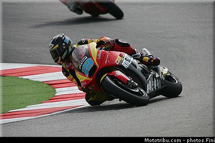 moto2_simeon_004_san_marin_misano_adriatico_2011.jpg
