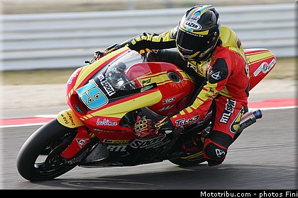 moto2_simeon_006_san_marin_misano_adriatico_2011.jpg