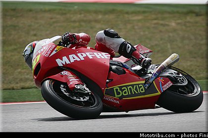 moto2_simon_001_san_marin_misano_adriatico_2011.jpg