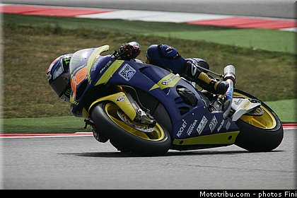 moto2_smith_001_san_marin_misano_adriatico_2011.jpg