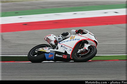 moto2_takahashi_001_san_marin_misano_adriatico_2011.jpg