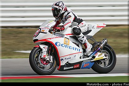 moto2_takahashi_002_san_marin_misano_adriatico_2011.jpg