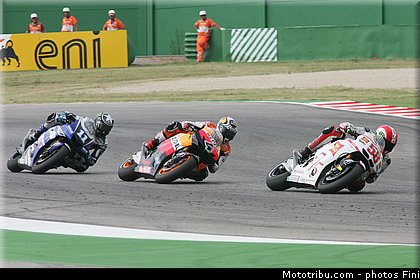 motogp_045_san_marin_misano_adriatico_2011.jpg