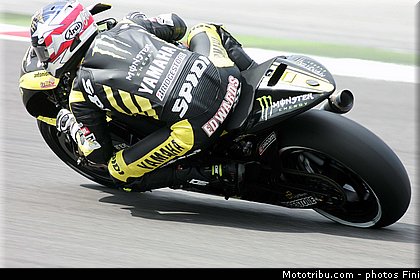 motogp_edwards_002_san_marin_misano_adriatico_2011.jpg