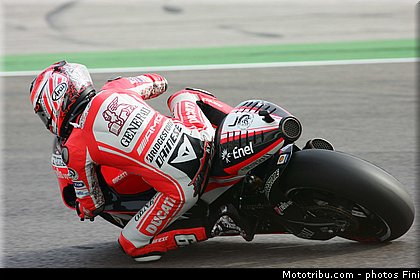 motogp_hayden_002_san_marin_misano_adriatico_2011.jpg