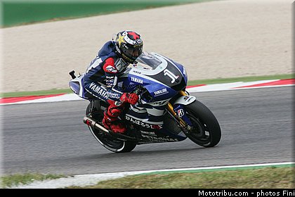 motogp_lorenzo_003_san_marin_misano_adriatico_2011.jpg