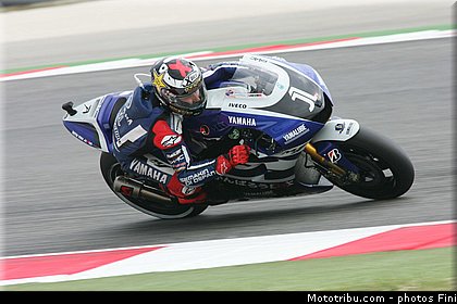 motogp_lorenzo_007_san_marin_misano_adriatico_2011.jpg