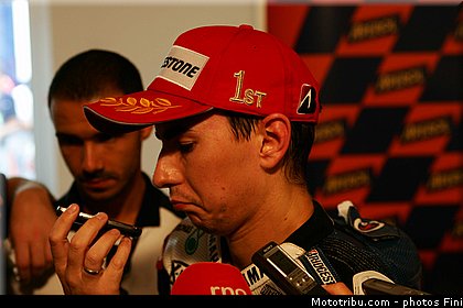 motogp_lorenzo_009_san_marin_misano_adriatico_2011.jpg