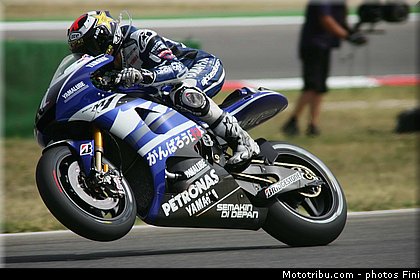 motogp_lorenzo_011_san_marin_misano_adriatico_2011.jpg