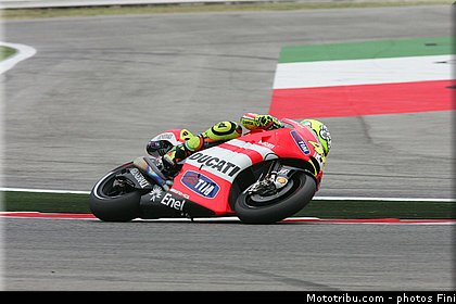 motogp_rossi_004_san_marin_misano_adriatico_2011.jpg