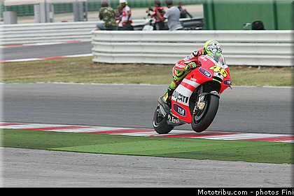 motogp_rossi_005_san_marin_misano_adriatico_2011.jpg