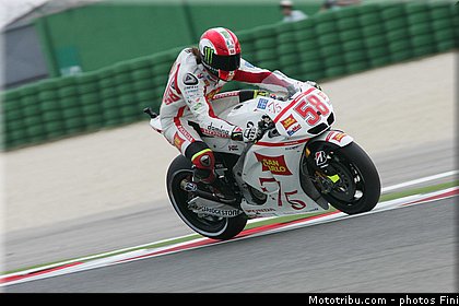 motogp_simoncelli_001_san_marin_misano_adriatico_2011.jpg