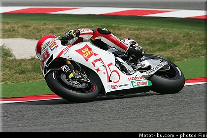 motogp_simoncelli_006_san_marin_misano_adriatico_2011.jpg