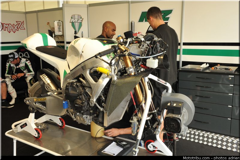 motogp_paddock_san_marin_misano_adriatico_2011_003