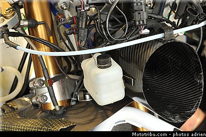 motogp_paddock_san_marin_misano_adriatico_2011_014.jpg