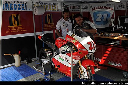 motogp_paddock_san_marin_misano_adriatico_2011_024.jpg