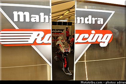 motogp_paddock_san_marin_misano_adriatico_2011_025.jpg