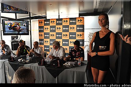 motogp_paddock_san_marin_misano_adriatico_2011_037.jpg