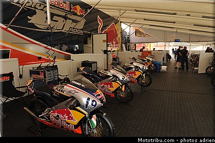 motogp_paddock_san_marin_misano_adriatico_2011_051.jpg