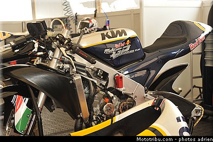 motogp_paddock_san_marin_misano_adriatico_2011_052.jpg