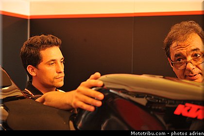 motogp_paddock_san_marin_misano_adriatico_2011_077.jpg