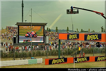 motogp_paddock_san_marin_misano_adriatico_2011_100.jpg