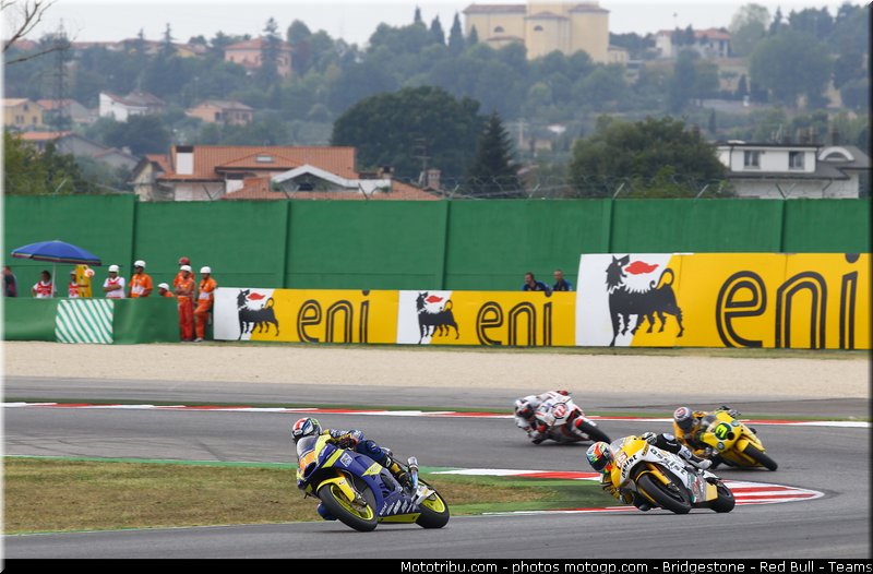 moto2_020_san_marin_misano_2011