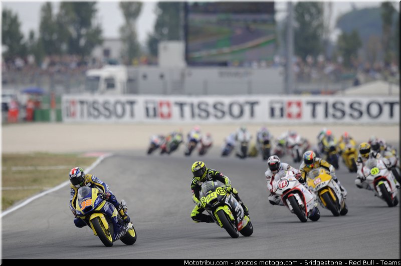 moto2_021_san_marin_misano_2011