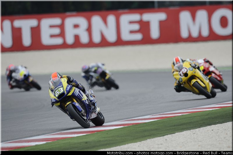 moto2_024_san_marin_misano_2011