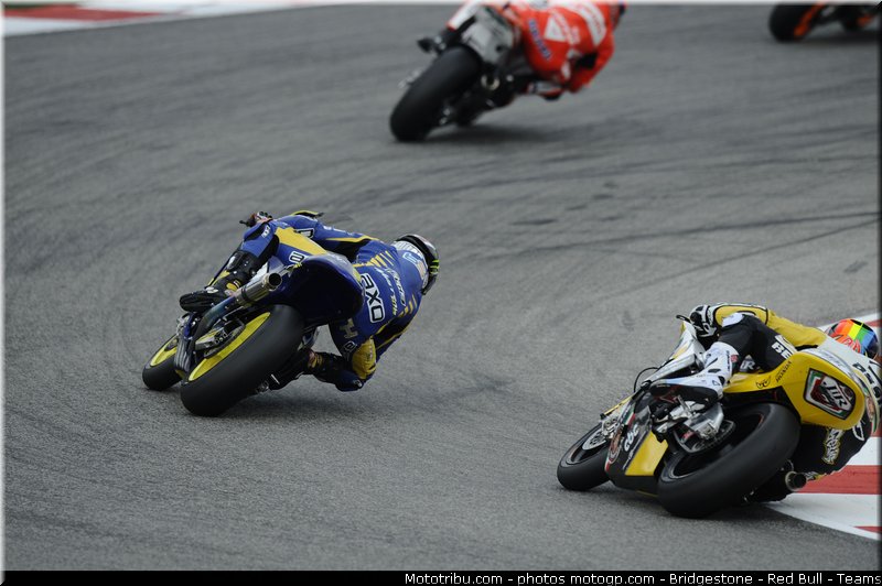 moto2_033_san_marin_misano_2011