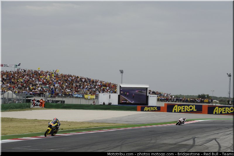 moto2_036_san_marin_misano_2011