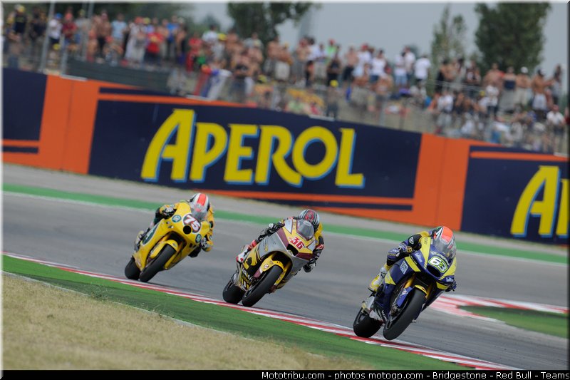 moto2_050_san_marin_misano_2011