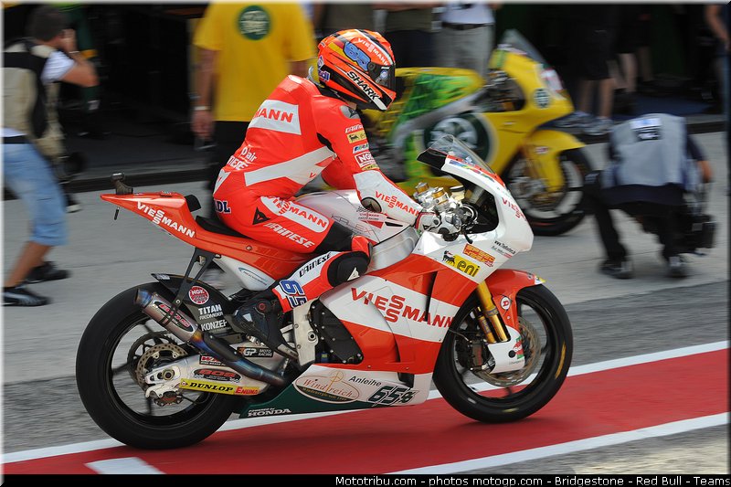 moto2_bradl_004_san_marin_misano_2011