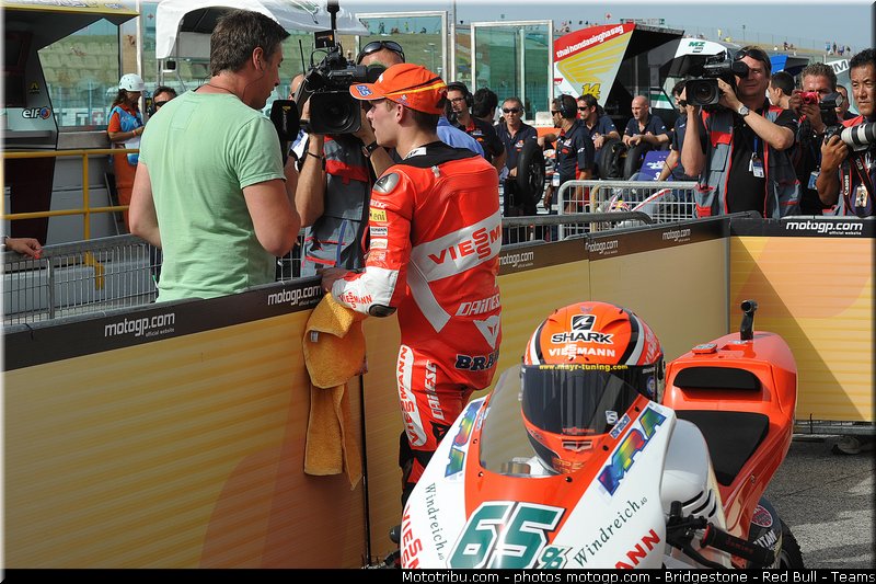 moto2_bradl_008_san_marin_misano_2011