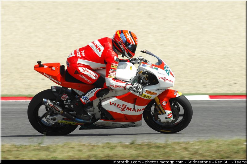 moto2_bradl_011_san_marin_misano_2011