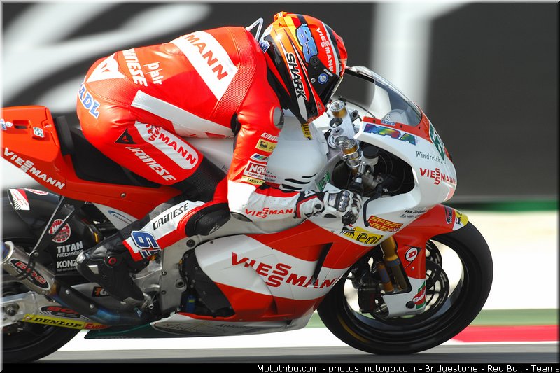 moto2_bradl_013_san_marin_misano_2011