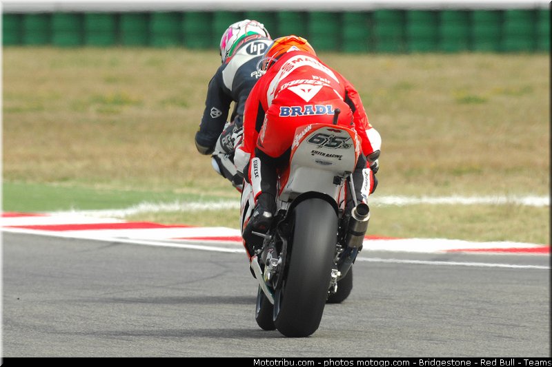 moto2_bradl_015_san_marin_misano_2011