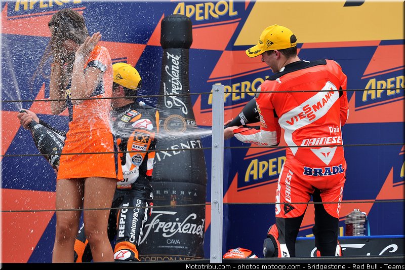moto2_bradl_026_san_marin_misano_2011