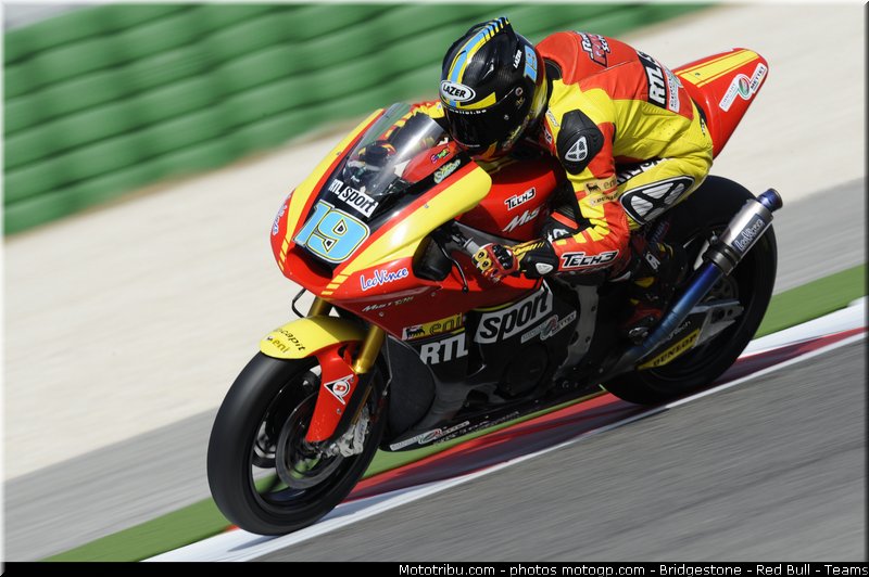 moto2_simeon_008_san_marin_misano_2011