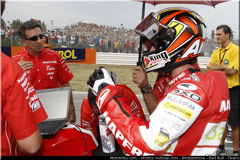 moto2_simon_009_san_marin_misano_2011