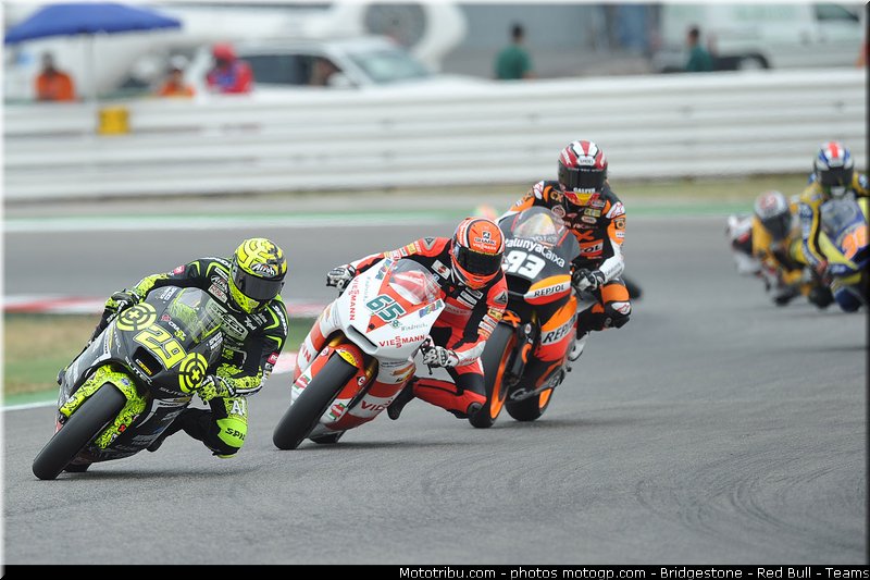 moto2_tech3_004_san_marin_misano_2011