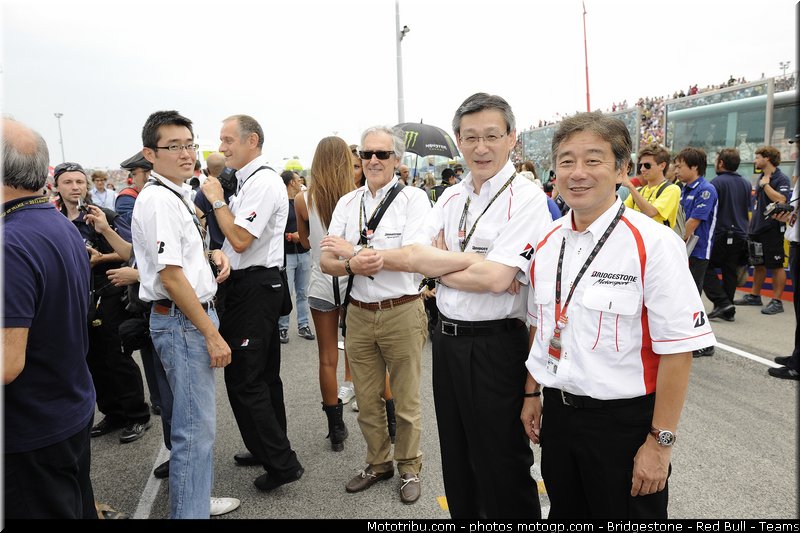 motogp_bridgestone_006_san_marin_misano_2011