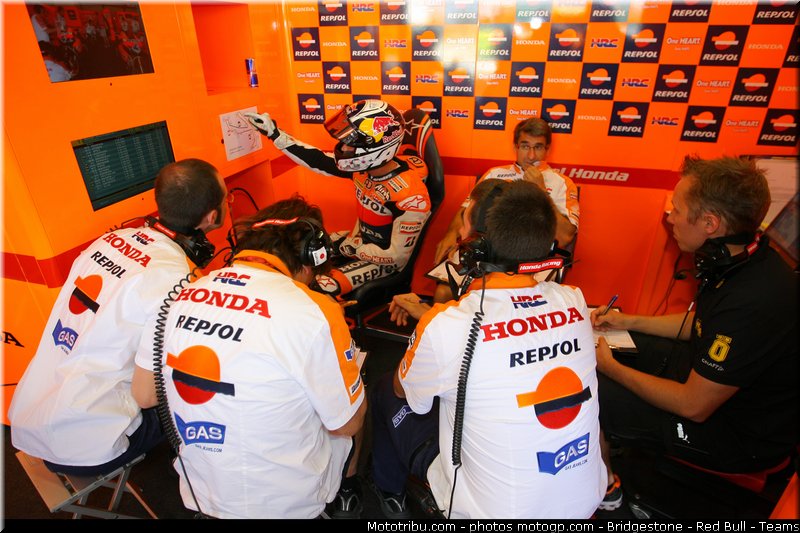 motogp_dovizioso_029_san_marin_misano_2011