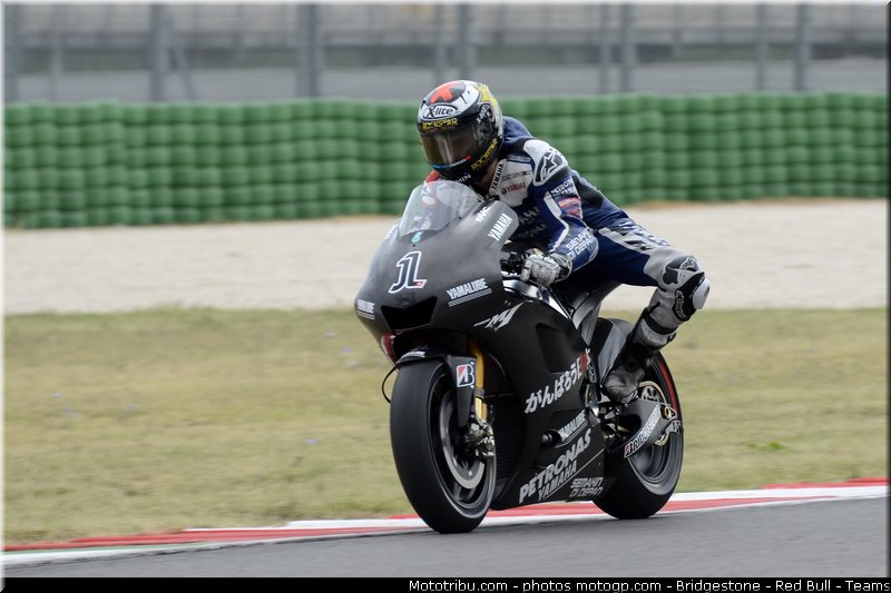 motogp_lorenzo_019_san_marin_misano_2011