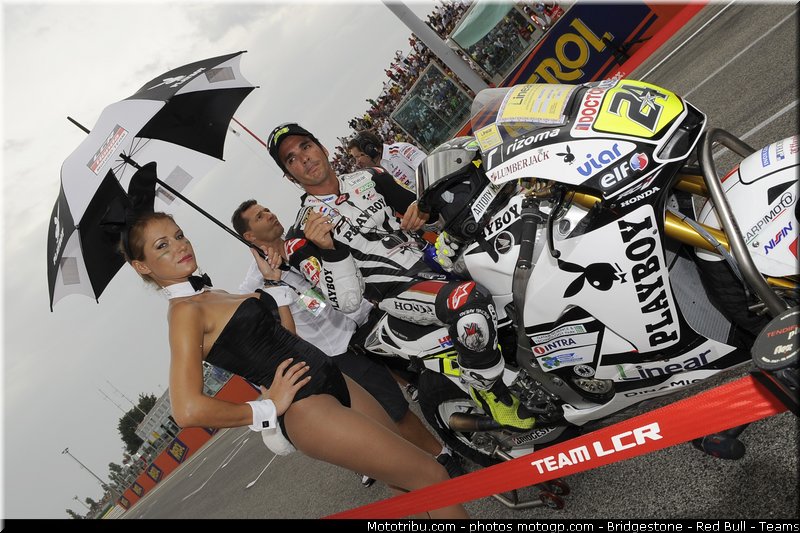 motogp_pitbabe_015_san_marin_misano_2011