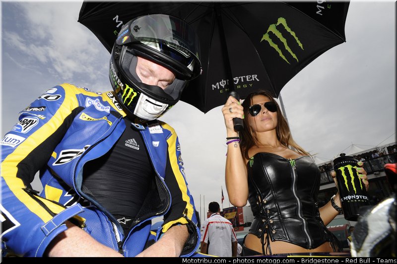 motogp_pitbabe_044_san_marin_misano_2011