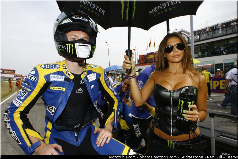 motogp_pitbabe_045_san_marin_misano_2011