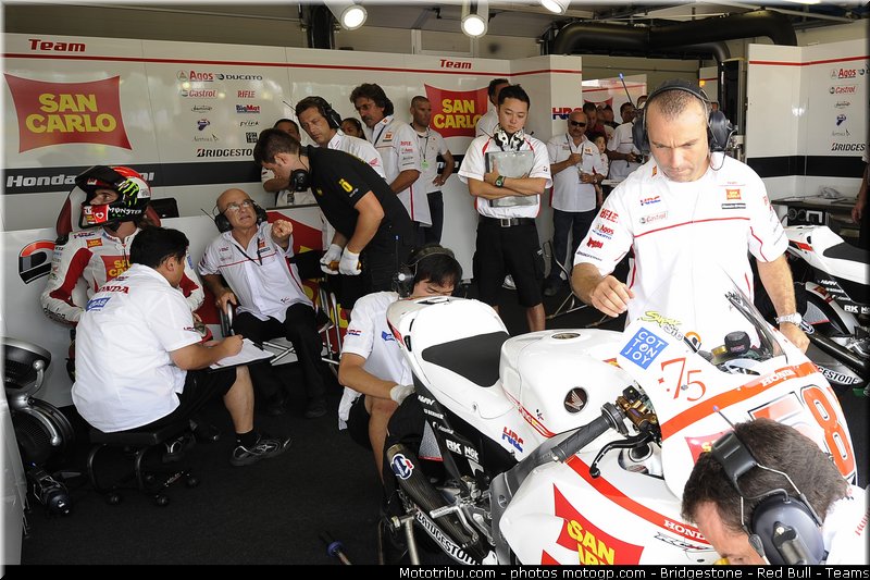 motogp_simoncelli_071_san_marin_misano_2011